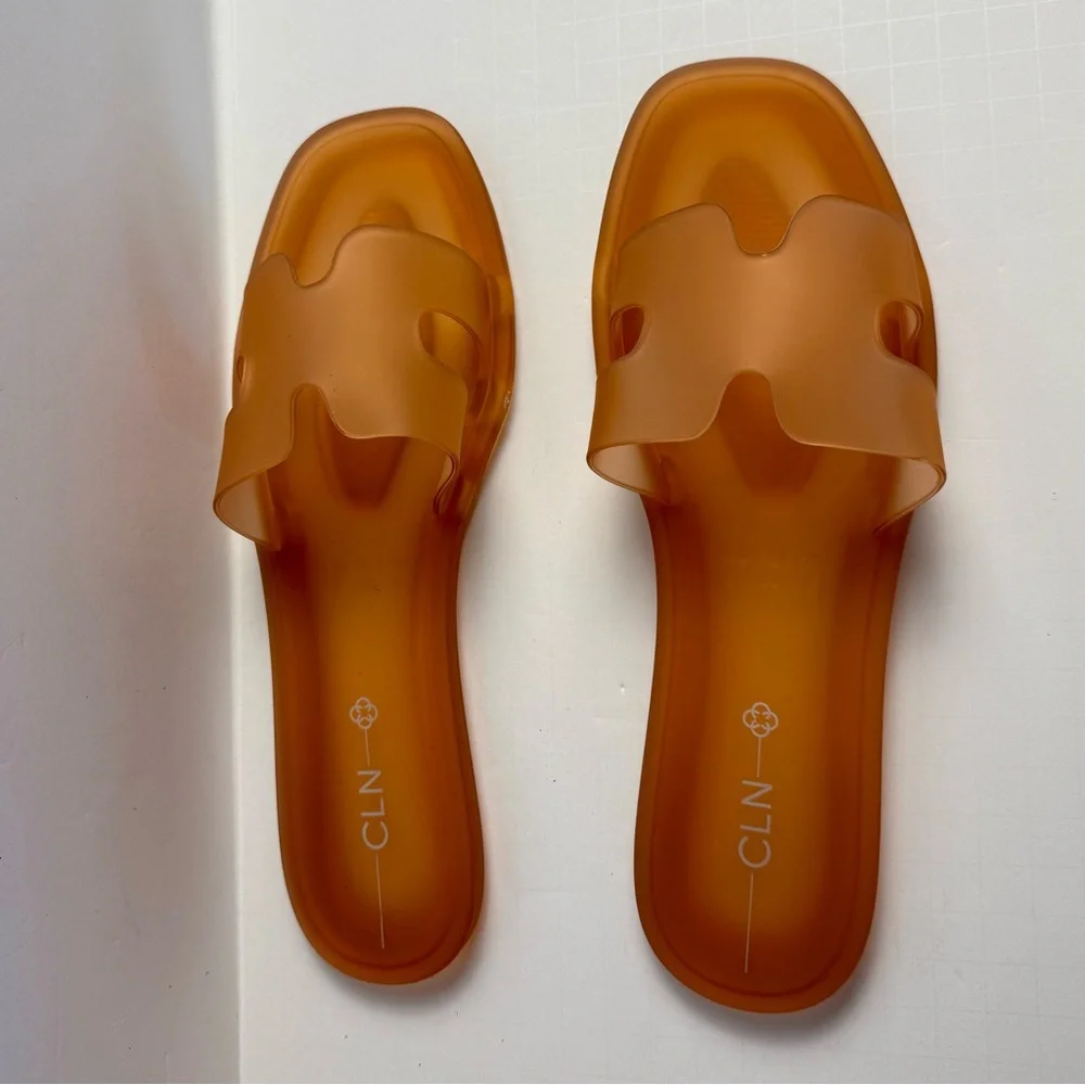 CLN size 8, UK 6, EUR 29 Women's Slide Sandals - Picture 6 of 10